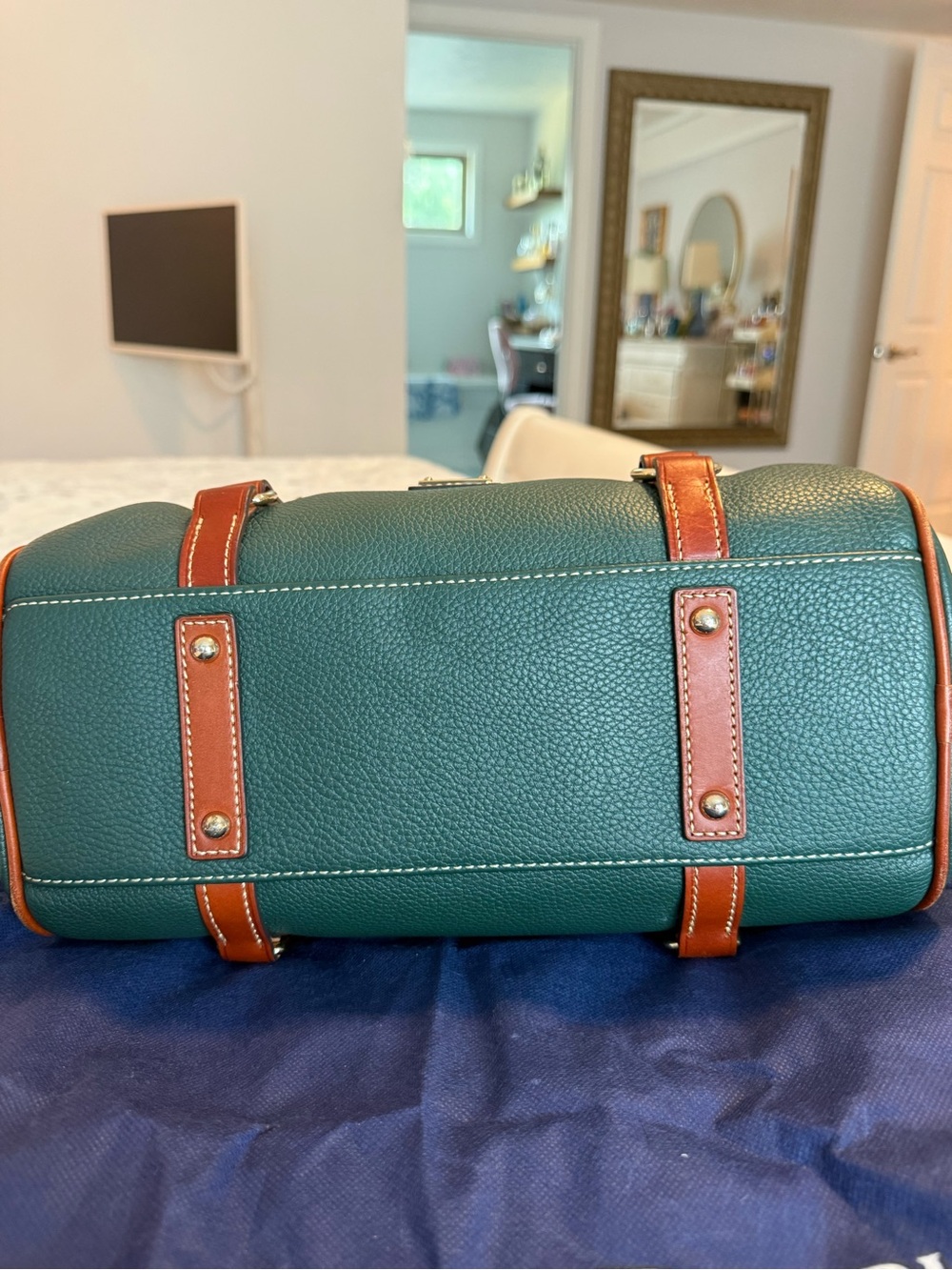 Dooney and Bourke Ivy Green Pebbled leather satchel - Picture 3 of 10